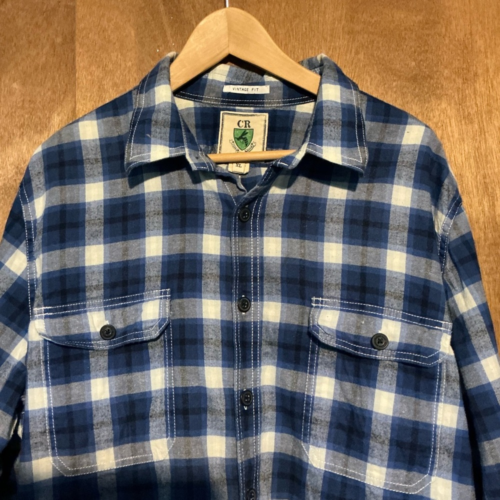 Men’s Blue and White Plaid Button-Up Shirt
